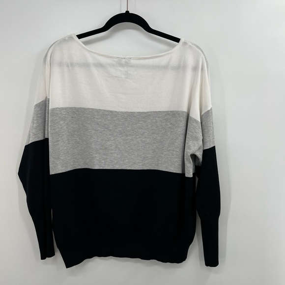 Zoe & Phoebe Stripped Sweater Ladies Size Medium - Picture 2 of 4